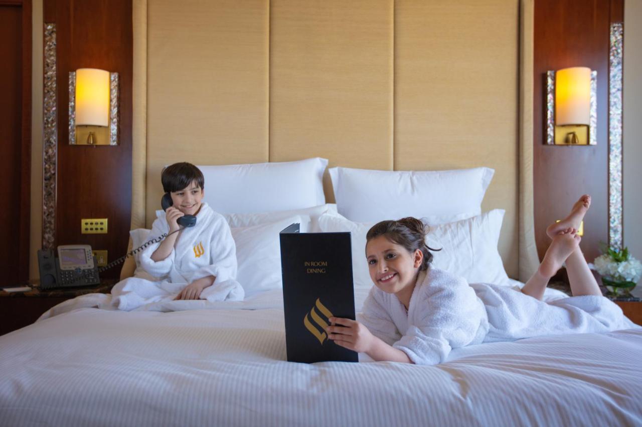 Jumeirah Messilah Beach Kuwait Kuveyt Dış mekan fotoğraf A guest at the hotel