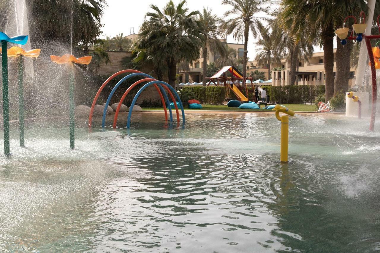 Jumeirah Messilah Beach Kuwait Kuveyt Dış mekan fotoğraf Splash the Sun Water Park